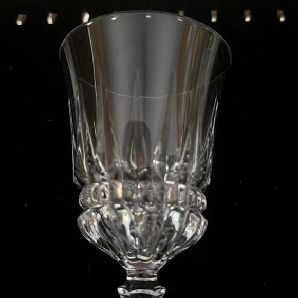 Vintage Villenueve by Cristal D'Arques Durand  6 3/8" Wine Glasses - set of 2 - Picture 4 of 5